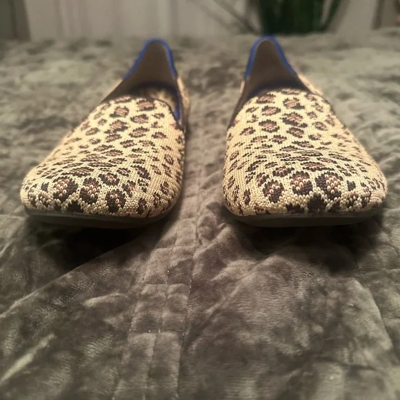 Rothy’s The Loafer in Retired Cheetah Print Sz 10 - Picture 4 of 9